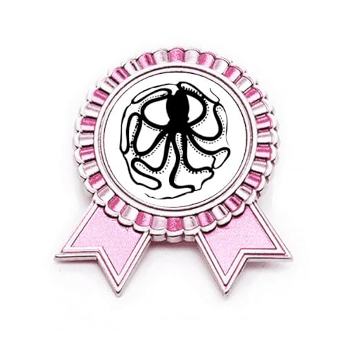 Pin's pieuvre noire et rose sur une veste de créateur pour sublimer votre style urbain