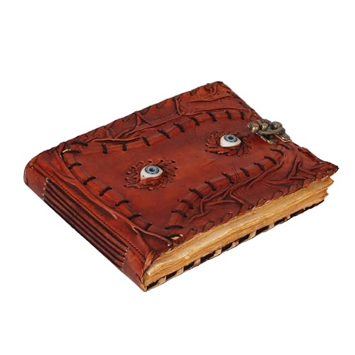 Carnet de sorts vintage en cuir idéal pour rituels de sorcellerie et autel magique