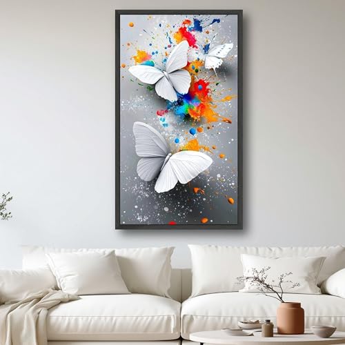 Toile papillons blancs pour raviver un mur blanc triste et vide