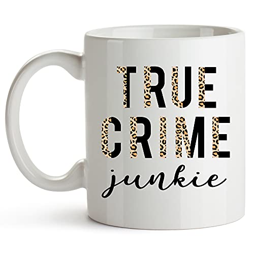 VTmaio Interesting True Crime Junkie - Taza de café para mujeres amantes del crimen verdadero, taza de café para amantes del crimen verdadero, taza de mercancía para fanáticos del crimen verdadero,