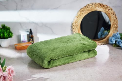 Image of Fezora Microfiber Bath Towel for Men & Women - Large Size 70x140 cm, 400 GSM, Ultra Soft, Quick Dry, Lightweight & Super Absorbent Towel for Bathroom, Gym, Spa, Travel & Swimming (Green)