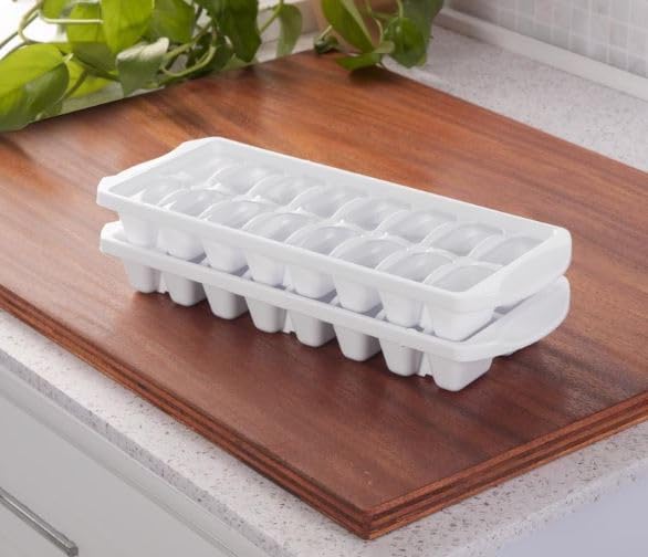 Ice Cube Tray Stackable (2 PACK),Twist cube release, Tray makes 16 ice cubes, Dishwasher Safe.