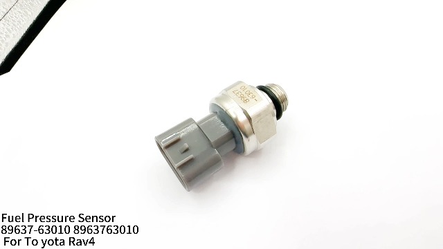 ショッカー！ Amazon.com: Oil Pressure Sensor 89637-63010 8963763010 44310