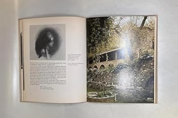 Hardcover Byron's Greece Book