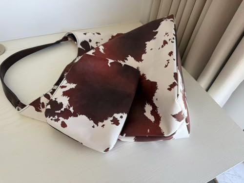 Bolso Hobo Grande de Gamuza Café con Estampado de Vaca miniatura 3