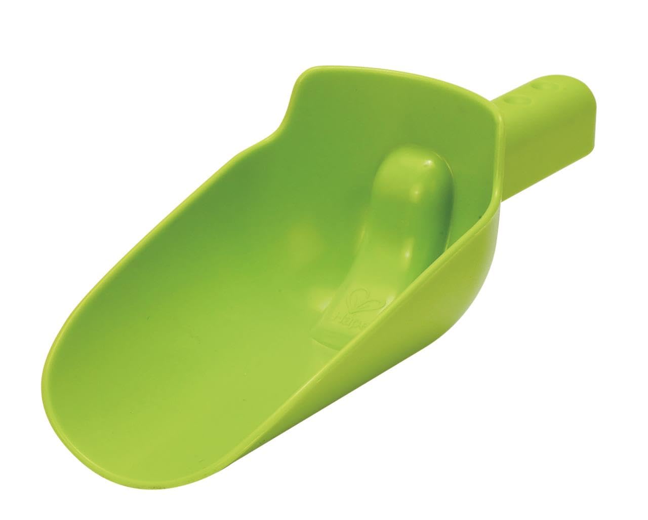 Hape Mehlschaufel, 24 cm, Grün - Kinder Sand- und Mehlschaufel für Sandkasten, Strand und Garten, Robustes Outdoor Spielzeug, fördert Motorik und Koordination, geeignet ab 12 Monaten