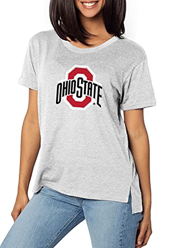 Camiseta imprescindible UG Apparel soluciona tu look diario con suavidad y sin arrugas