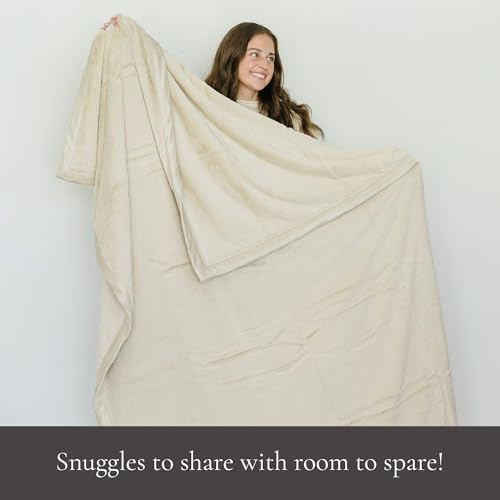 Image of SARANONI Oversized Luxury Blanket | Breathable Super Soft, Lush, Plush Comfy Blankets for Adults | Ivory - X-Large 60 inch x 80 inch