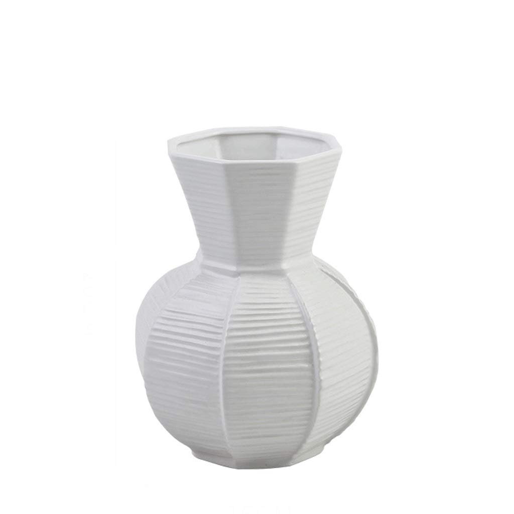 Vase blanc céramique de table pour combler un espace vide avec élégance