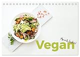 Vegan - Mmmh lecker! (Tischkalender 2026 DIN A5 quer), CALVENDO Monatskalender: Lassen Sie sich von den köstlichen veganen Gerichten verwöhnen. (CALVENDO Orte)