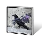 Material: Der bedruckte Button mit Krähe auf dem Boden ist aus Aluminium-Legierung, angenehm zu tragen, leicht, einfach und stilvoll, unterstreicht Ihre Persönlichkeit, einfach zu bedienen und zu entfernen