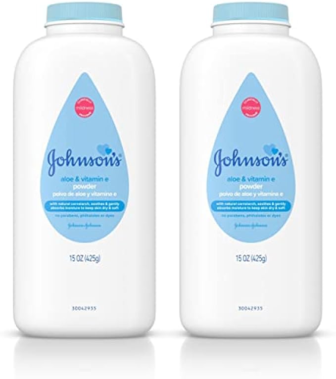 Johnson's Baby Powder, Naturally Derived Cornstarch with Aloe & Vitamin E for Delicate Skin, Hypoallergenic and Free of Parabens, Phthalates, and Dyes for Gentle Baby Skin Care, 15 oz (Pack of 2)