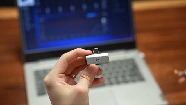 Image of BQEYZ C30 Portable IEM DAC Amp, USB C to 3.5mm & 4.4mm Dual Output | Hi-Res 32-bit /384kHz Decoder with OPA Amplifier, 10-Band EQ Tuning, 57mW@32Ω Mini Audio Adapter for Phone /PC