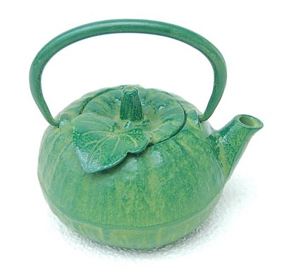 水差しと湯呑み Amazon | 南部鉄器 水差し かぼちゃ サイズ：70×90×高さ