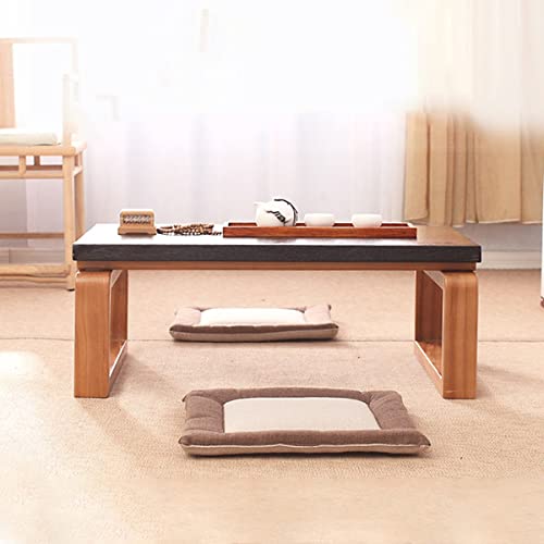 Table basse en bois compacte pour optimiser l'espace des petits salons