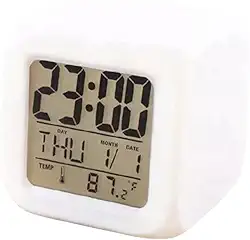 Relogio Despertador Cubo 7 Leds Diferentes de Luz Troca Automatica Touch Lindo Design Resistente Alto Som