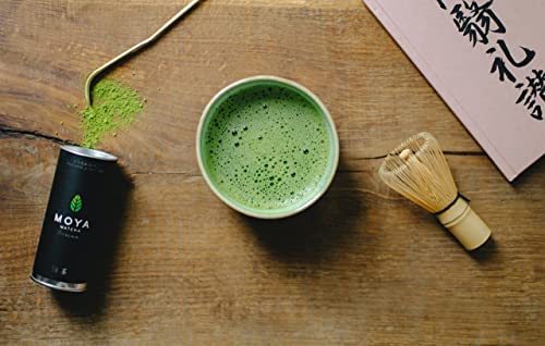 Moya Matcha | Bio Matcha Tee Pulver aus Japan | 30g Premium Ceremonial Grade | Organisch Gewachsen und Geerntet in Uji,Japan | Ideal für die japanische Teezeremonie mit Wasser | Zeremonie-Qualität