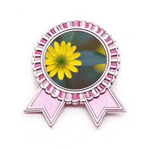 Broche fleur jaune chrysanthème métal pour habiller une tenue terne taille M
