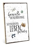 Das Schild ist aus 10 mm dicker, stabiler MDF-Holz-Platte gefertigt. Es hebt sich damit deutlich von vielen anderen dünnen Produktionen ab. Denn es ist viel dicker als ein übliches Pappschild, Emaille-Schild,Metall-Schild oder Blech-Schild) mit foliertem Print und braucht keinen Rahmen wie ein Poster, Plakat, Print oder Kunstdruck.