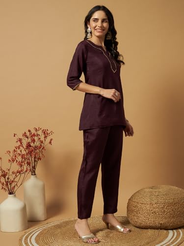Image of Women Printed 2-Piece Silkblend Kurta & Pants Set