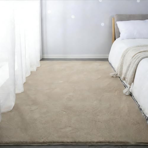 Tapis salon fausse fourrure beige chameau 80x100 cm design monochrome moderne poils ras