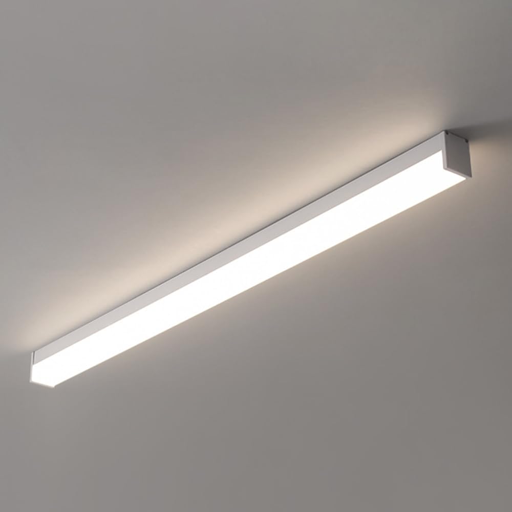 Plafonnier LED moderne blanc pour illuminer et agrandir votre chambre à coucher