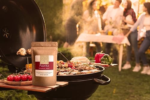 JKR Spices® 250g Smoked Paprika Mild | Feines Geräuchertes Paprikapulver Mild | Edlesüße Paprika Geräuchert | Paprikapulver Geräuchert im wiederverschließbaren Doypack