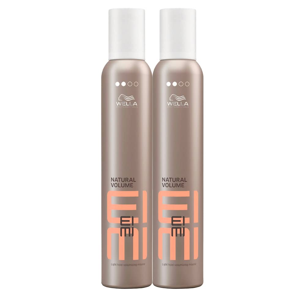 Wella - 2 flaconi schiuma capelli EIMI Natural Volume, tenuta leggera 500 ml
