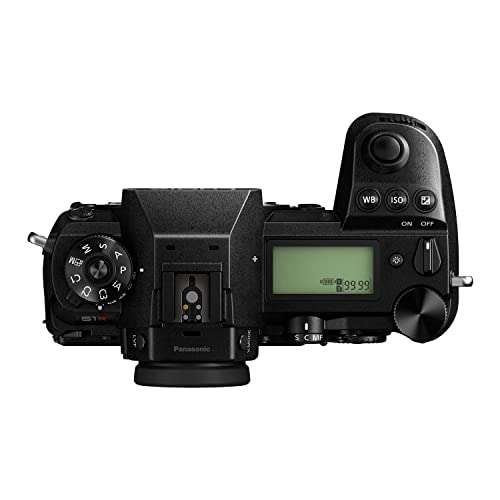 Image of Panasonic LUMIX S1R Full Frame Mirrorless Camera with 47.3MP MOS High Resolution Sensor, L-Mount Lens Compatible, 4K HDR Video and 3.2 inch LCD - DC-S1RBODY Black