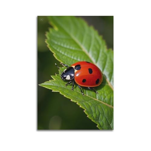 Décoration murale feuilles vertes apportant une touche de nature et de fraîcheur dans votre salon