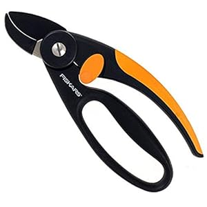 Fiskars multifunctionele schaar, lengte 20 cm, roestvrij stalen mes/glasvezelversterkte kunststof handgrepen, zwart/oranje, Elegance, P45, 1001533