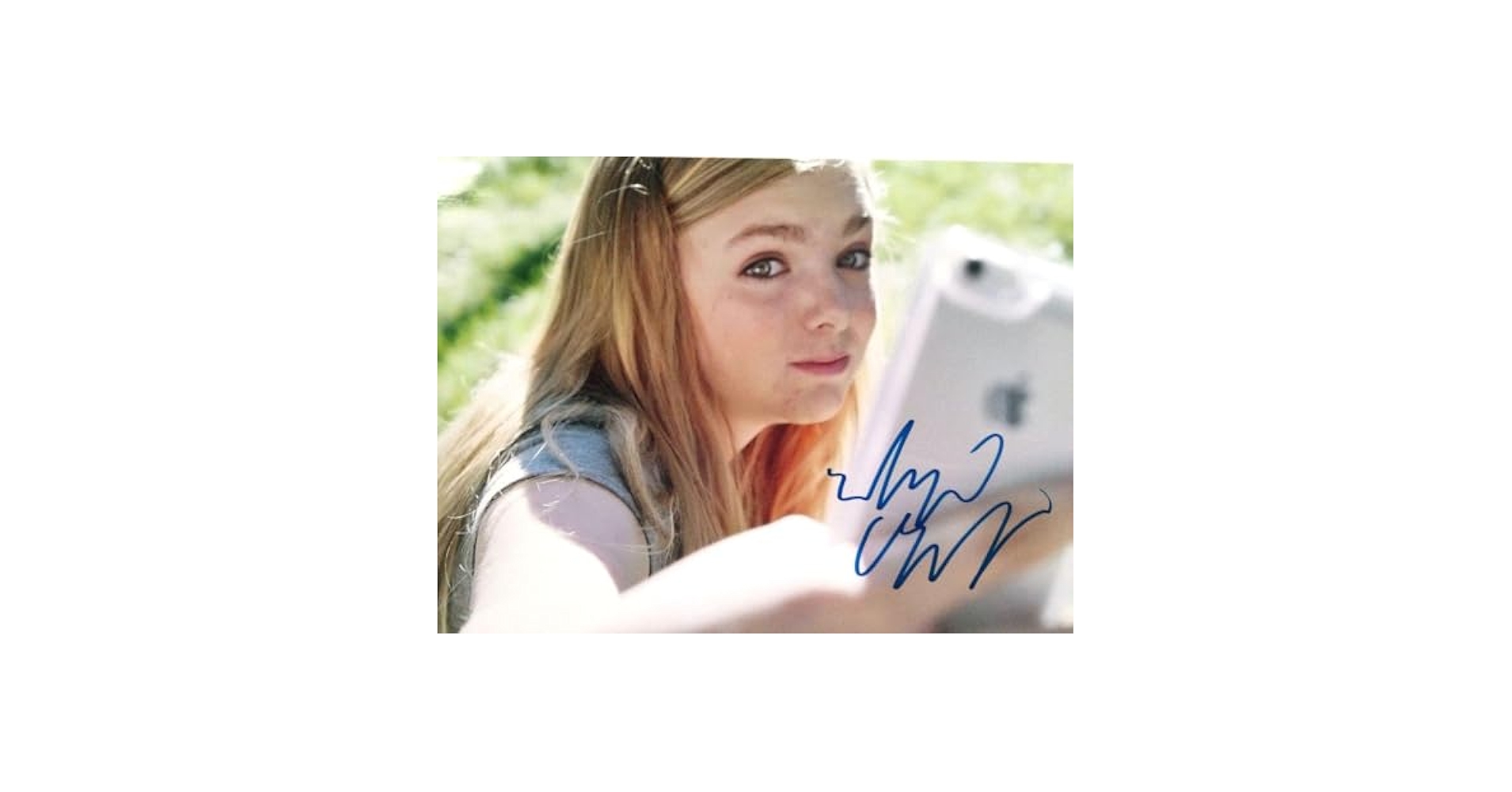 エルシー・フィッシャー直筆サイン入り超大型写真…Elsie Fisher Amazon.co.jp: エルシー フィッシャー直筆サイン入り超大型写真