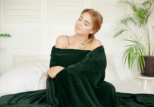 Image of Utopia Bedding Soft Fleece Bed Blanket Twin Size Forest Green (90x66 Inch)