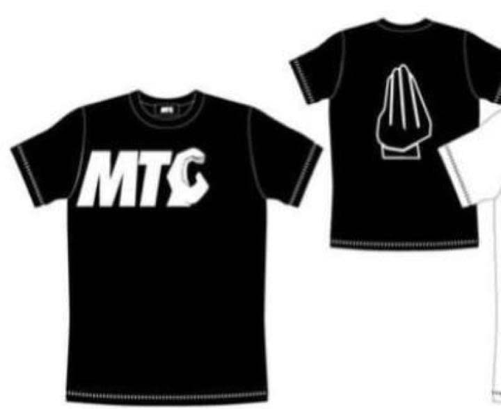 Amazon.co.jp: ヘラヘラ三銃士 グッズ MTG Tシャツ L サイズ