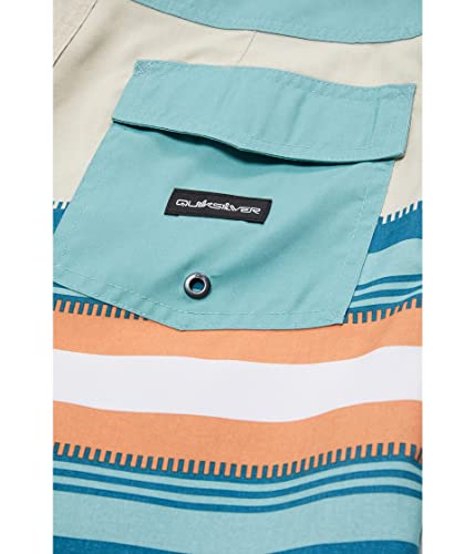 Quiksilver Boy's Everyday Scallop 17" Boardshorts (Big Kids) Birch 23 (10S Big Kid)2