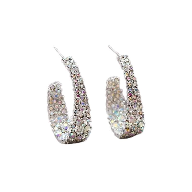 Boucles d'oreilles argent et strass de cristal coloré pour votre style quotidien