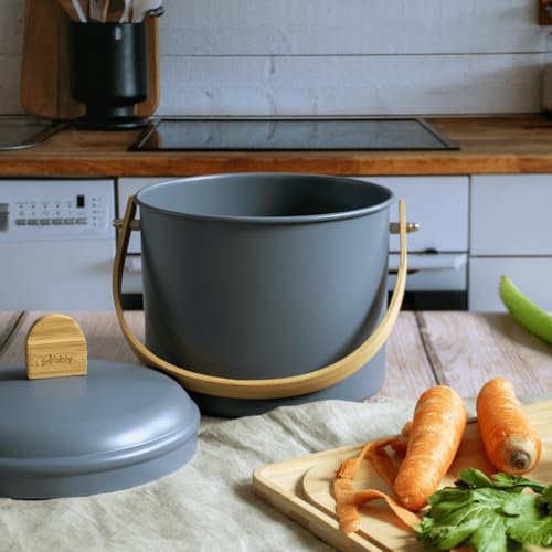 Seau à compost élégant PEBBLY en acier résistant avec anse en bambou
