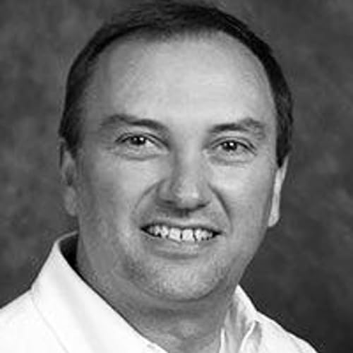 Growing STEM Talent Pools through the Lens of Photonics Podcast Por  arte de portada