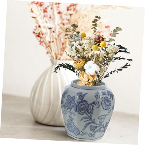 Vase céramique bleue et blanche chinois pour composition florale moderne