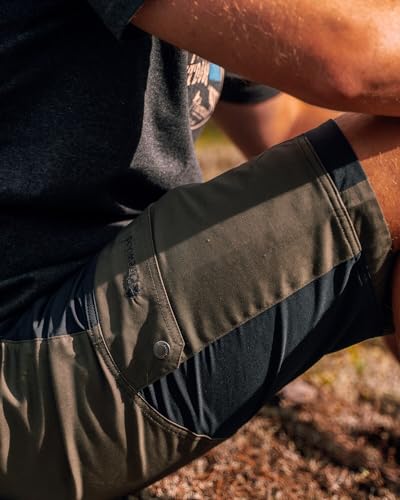 Pinewood 5316 Finnveden Trail Hybrid Shorts Black/Mossgreen (462) C54