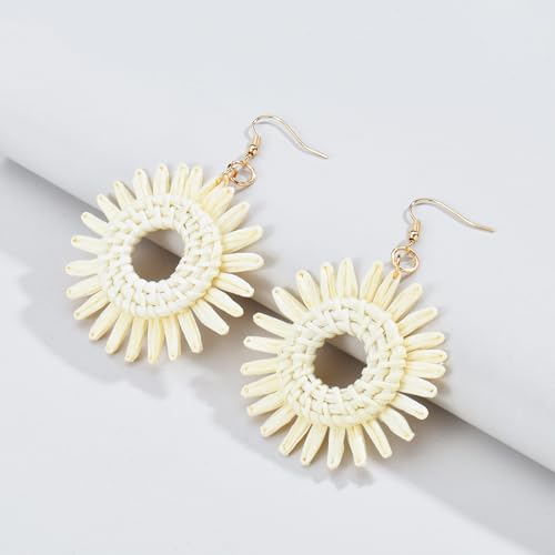 Image of Ladies Handmade Rattan Earring - Tassel A Type Straw Wicker Earrings Bohemian Geometry Earring Circle Pie Shape Earrings