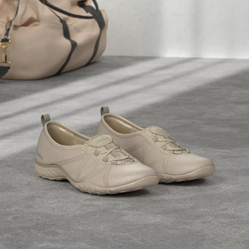 Skechers Women's Breathe-Easy-A-Look Mary Jane Flat2