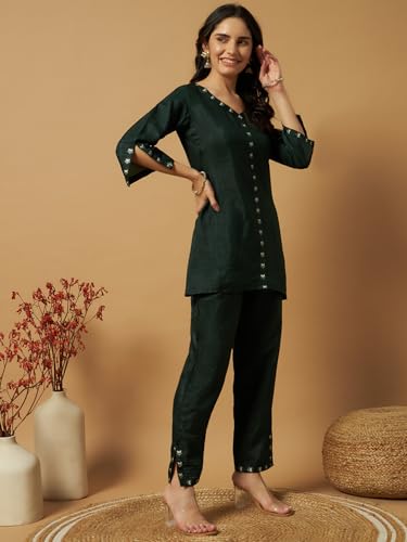 Image of Women Printed 2-Piece Silkblend Kurta & Pants Set