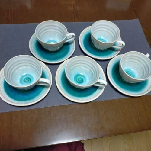 ւŔĂ̂悤ȏ_炩̊G̒R[q[Jbv\[T[5qZbg