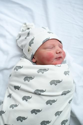 Image of monica + andy Hospital Cuddle Box, 100% Organic Baby Clothes for Newborns & Infants, Coming Home Swaddle Blanket & Cap