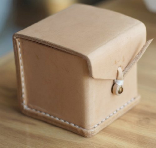 Amazon｜ハンドメイド セレブレザー CELEB 本革 ヌメ革 なめし