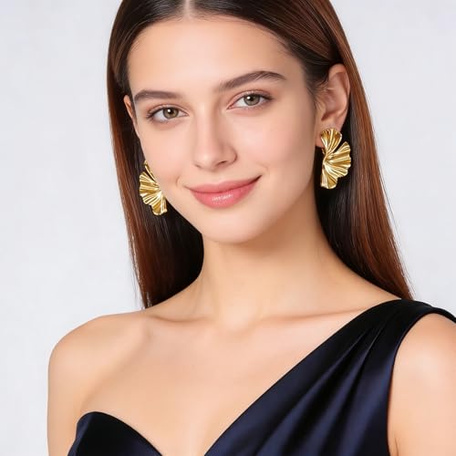 Image of Gold Clip on Earrings for Women Chunky Statement Earrings Vintage Ginkgo Leaf Flower Non Pierced Earrings Fashion 18k Gold Plated Jewelry Gift