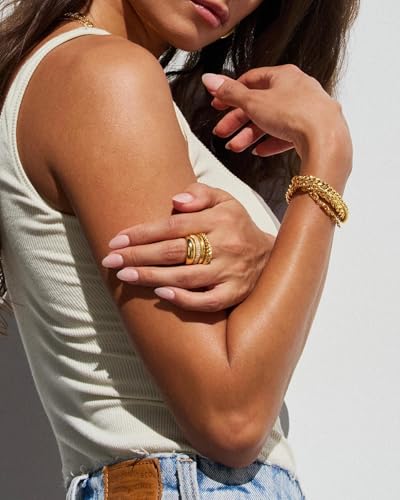 Waterproof Gold Chain Bracelet For Women Non Tarnish,14K Gold Plated Stainless Steel Link Dainty Bracelets Stake Layered Bracelet Set Hypoallergen Gold Jewelry