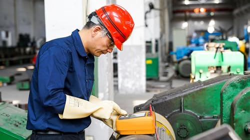 Image of Fluke 1535 Insulation Tester, Insulation Tester, for Frontline Industrial and Electrical Insulation Testing, Test Voltages from 250 V to 2500 V and Resistance Measurements up to 500 GΩ