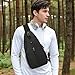 Aucuu Sling Rucksack, Brusttasche Sling Bag Klein, Schultertasche, Multipurpose Crossbody Bag, Crossbody Umhängetasche mit Kopfhörerloch, Schulterrucksack für Wandern Reisen Klettern Herren Damen